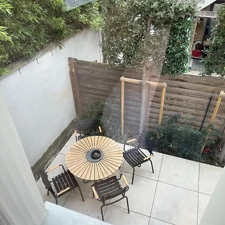 La Cour Des Princesses *